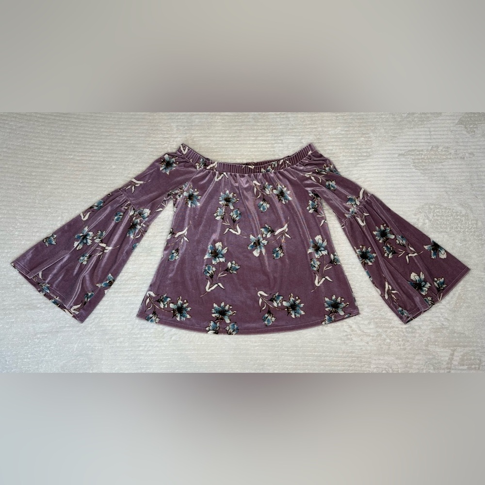 Urban Romantics Velour Floral Cropped Bell Sleeve Top Women’s Size Medium